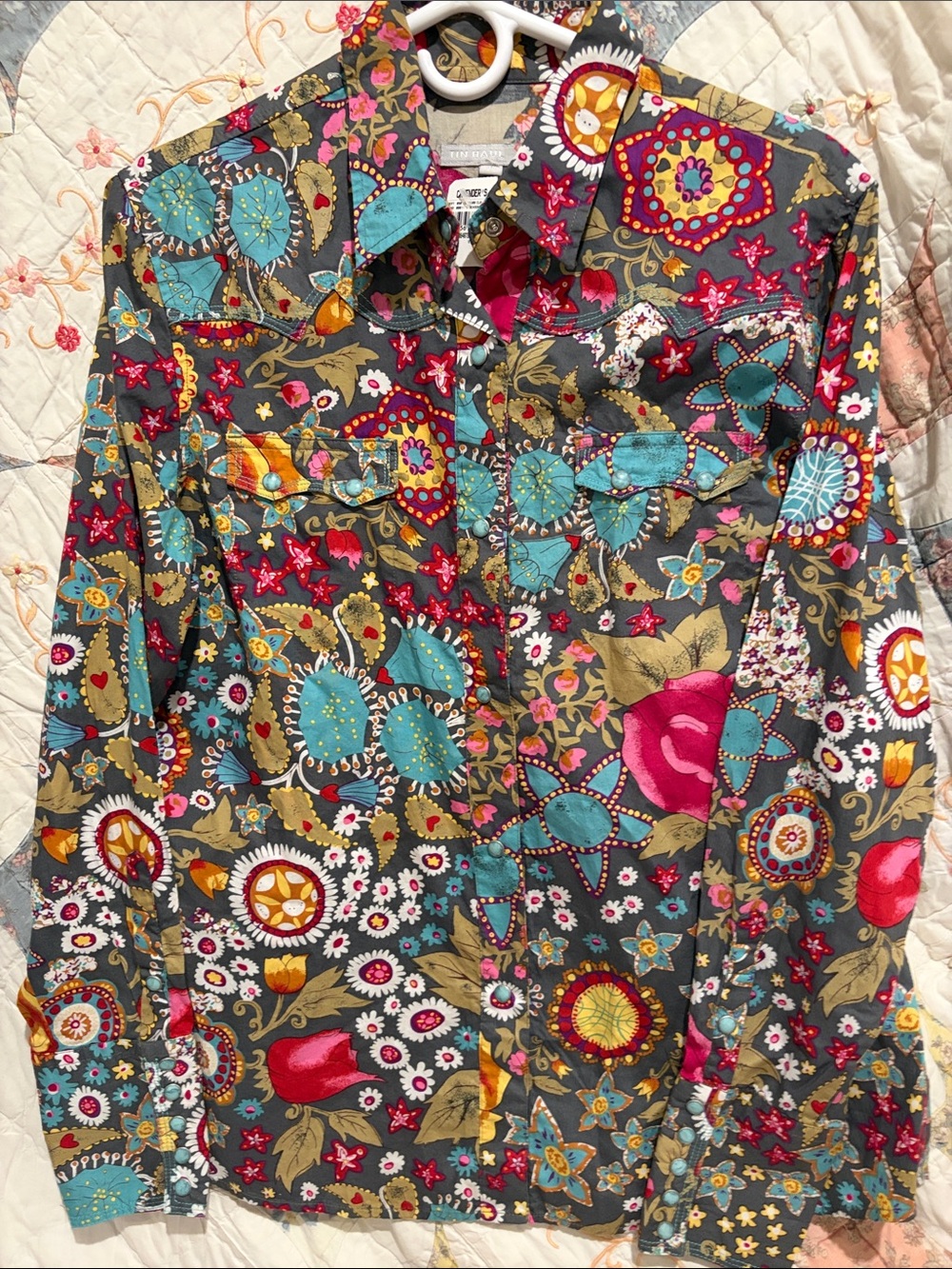 NWT Tin Haul Women Floral Patchwork Western Snap Shirt Large